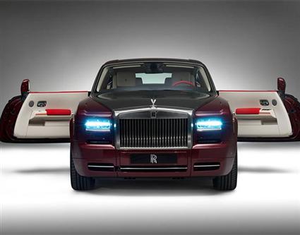 رولز-رويس "روبي" تصل الى أبوظبي